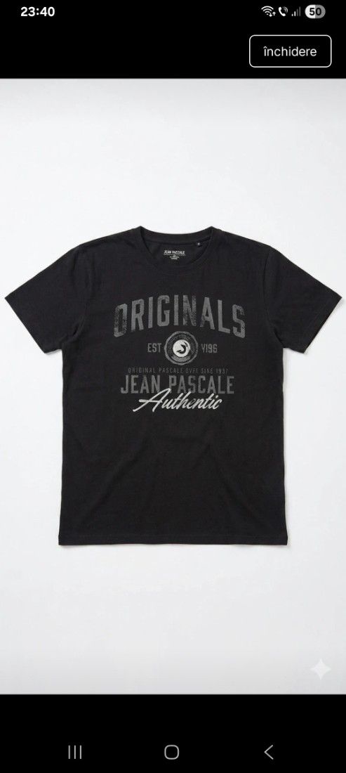 Tricou