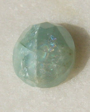 Aquamarin fatetat cabochon aprox 14x12x6 mm