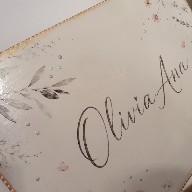 Cufar personalizat pentru pastrarea amintirilor / trusou botez
