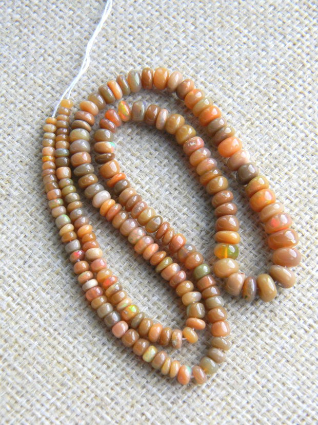 Opal etiopian (M10)