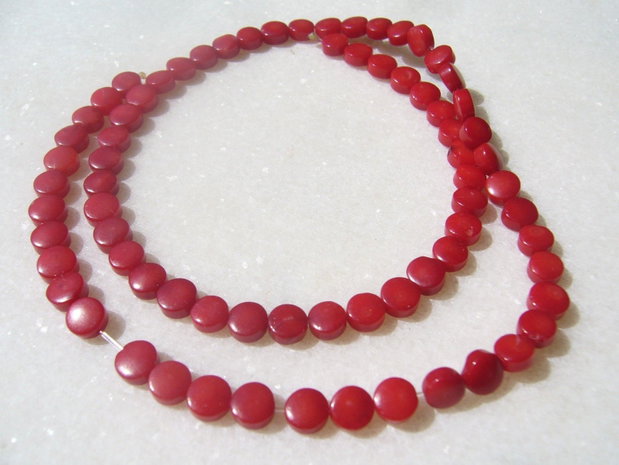 Coral sirag de 40 cm format din 73 bucati banuti de aprox 5.5x3 mm