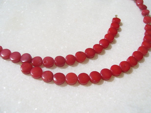 Coral sirag de 40 cm format din 73 bucati banuti de aprox 5.5x3 mm