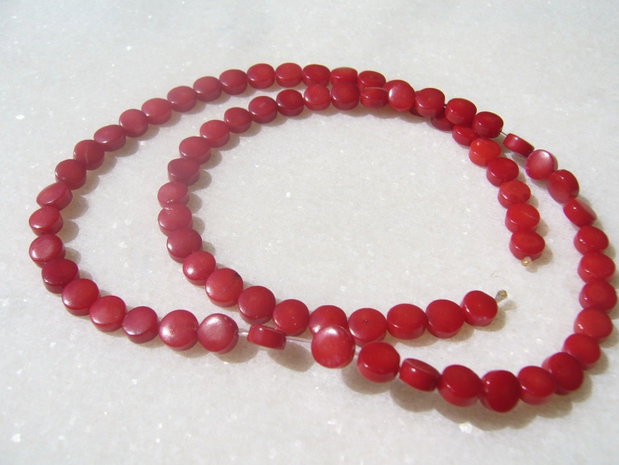 Coral sirag de 40 cm format din 73 bucati banuti de aprox 5.5x3 mm