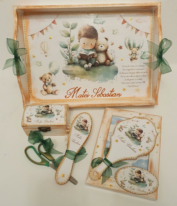Set personalizat pentru taierea motului / tema Baiat si Carti / verde