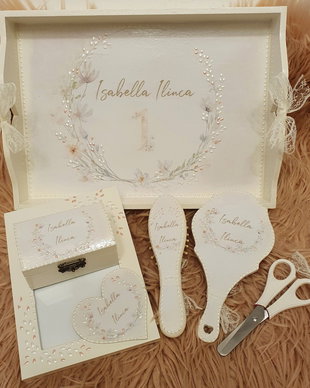 Set personalizat pentru taierea motului / tema florala, cifra 1, detalii perlate