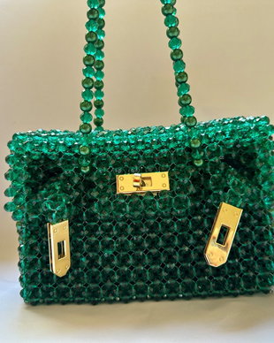 Geantă handmade din mărgele verzi
