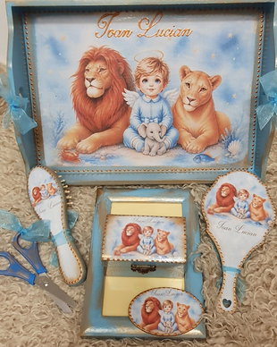 Set personalizat pentru taierea motului / tema baietel / lei