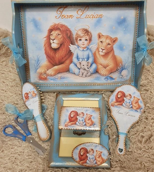 Set personalizat pentru taierea motului / tema baietel / lei