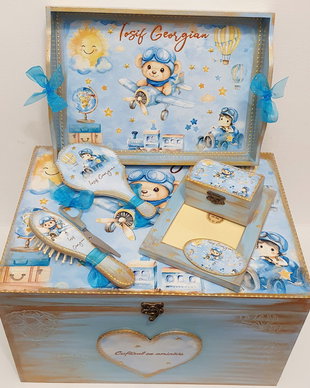 Set personalizat pentru taierea motului, Ursulet si avion