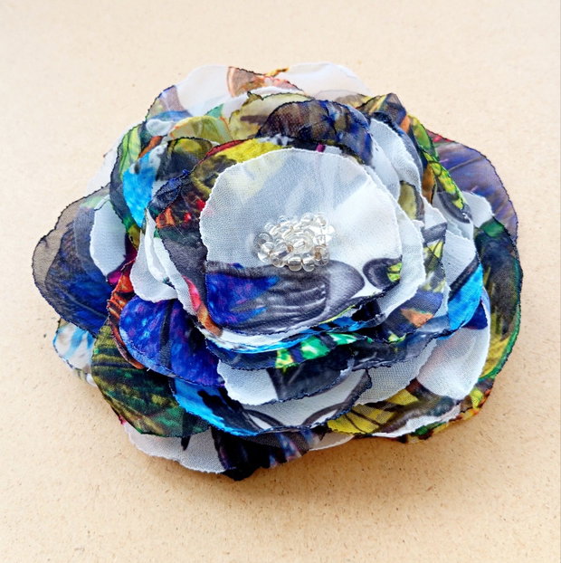 Brosa floare multicolor ,  10 cm