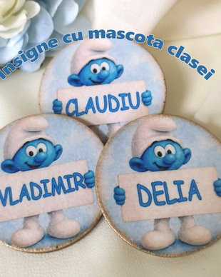 Insigne personalizate cu mascota clasei - strumfi
