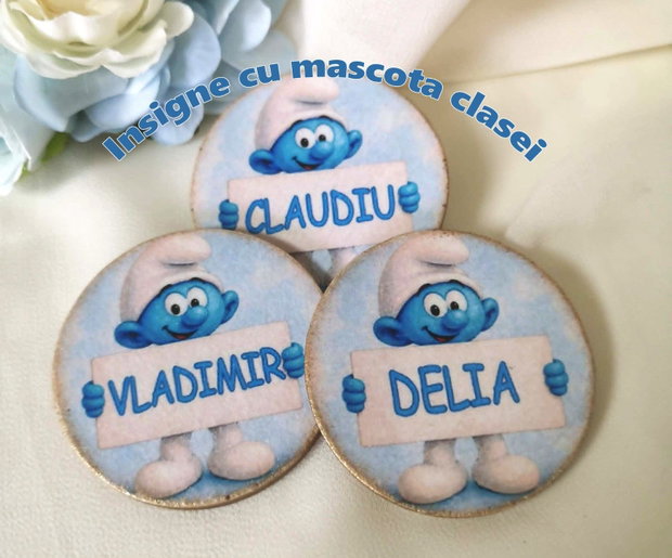 Insigne personalizate cu mascota clasei - strumfi