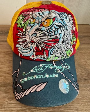 SAPCA ED HARDY ORIGINALA NOUA CU ETICHETA SI HOLOGRAMA MARIME REGLABILA