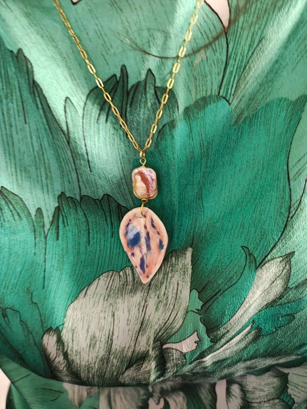 Pandantiv portelan perla roz