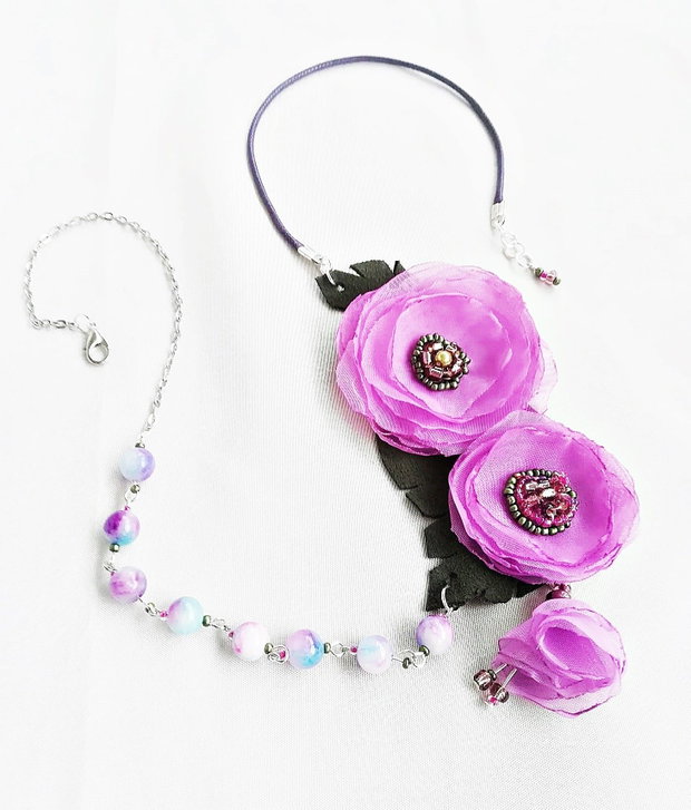 colier floral mov lavanda cu jad multicolor