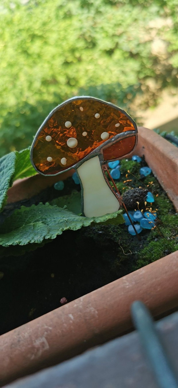 Ciuperciță ornament pentrughiveci - vitraliu