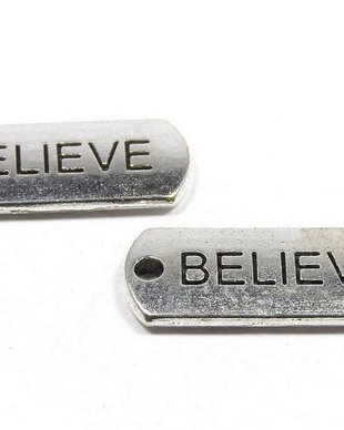 Pandantiv metalic, argintiu antichizat, 21x8 mm