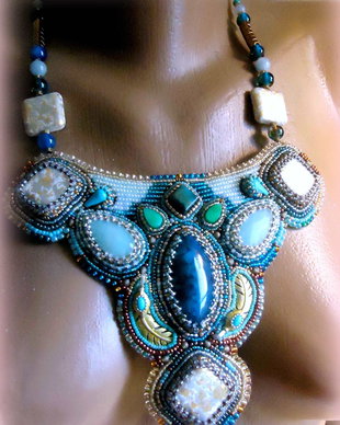 Reducere 50%/ Blue tiger eye- colier pietre broderie , podoabe pe viata, unic, irepetabil