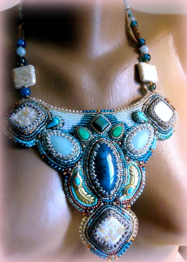 Reducere 50%/ Blue tiger eye- colier pietre broderie , podoabe pe viata, unic, irepetabil