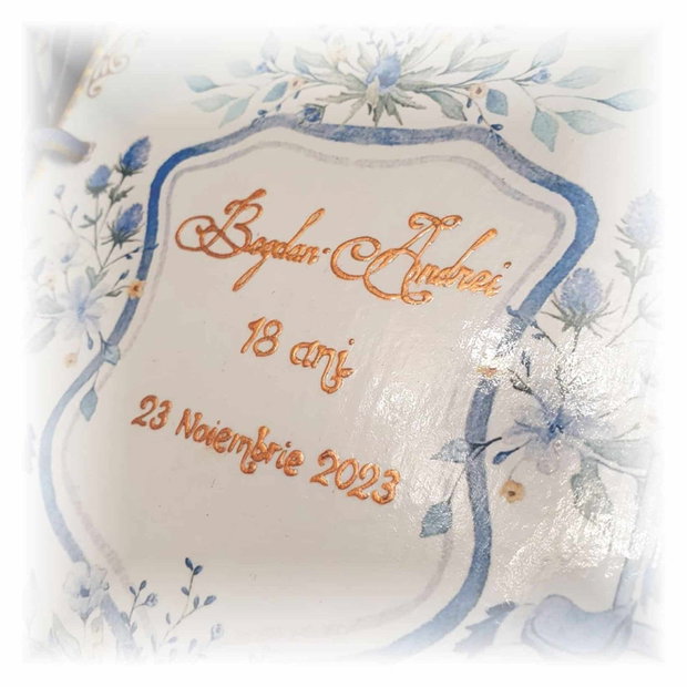 Guestbook personalizat pentru majorat / petrecere 18 ani, model 1