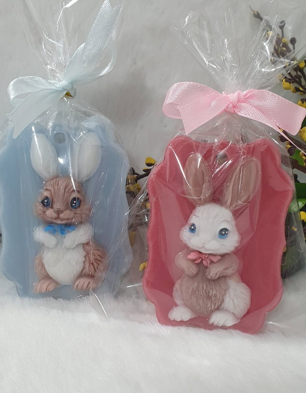 Săpunuri handmade cu iepurași Mărturii de botez personalizate