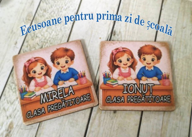 Ecusiare / insigne personalizate cu nume - cadou prima zi de scoala