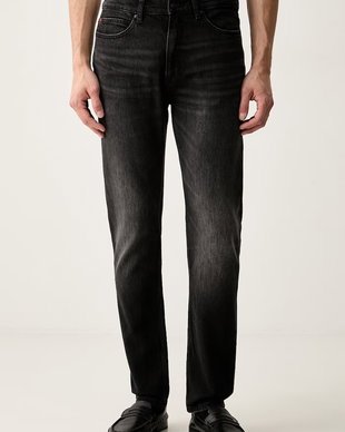 HUGO blugi slim fit pentru bărbați HUGO
