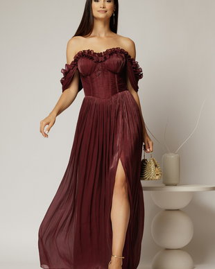 Rochie lunga grena de ocazie din voal peliculizat cu bust tip corset