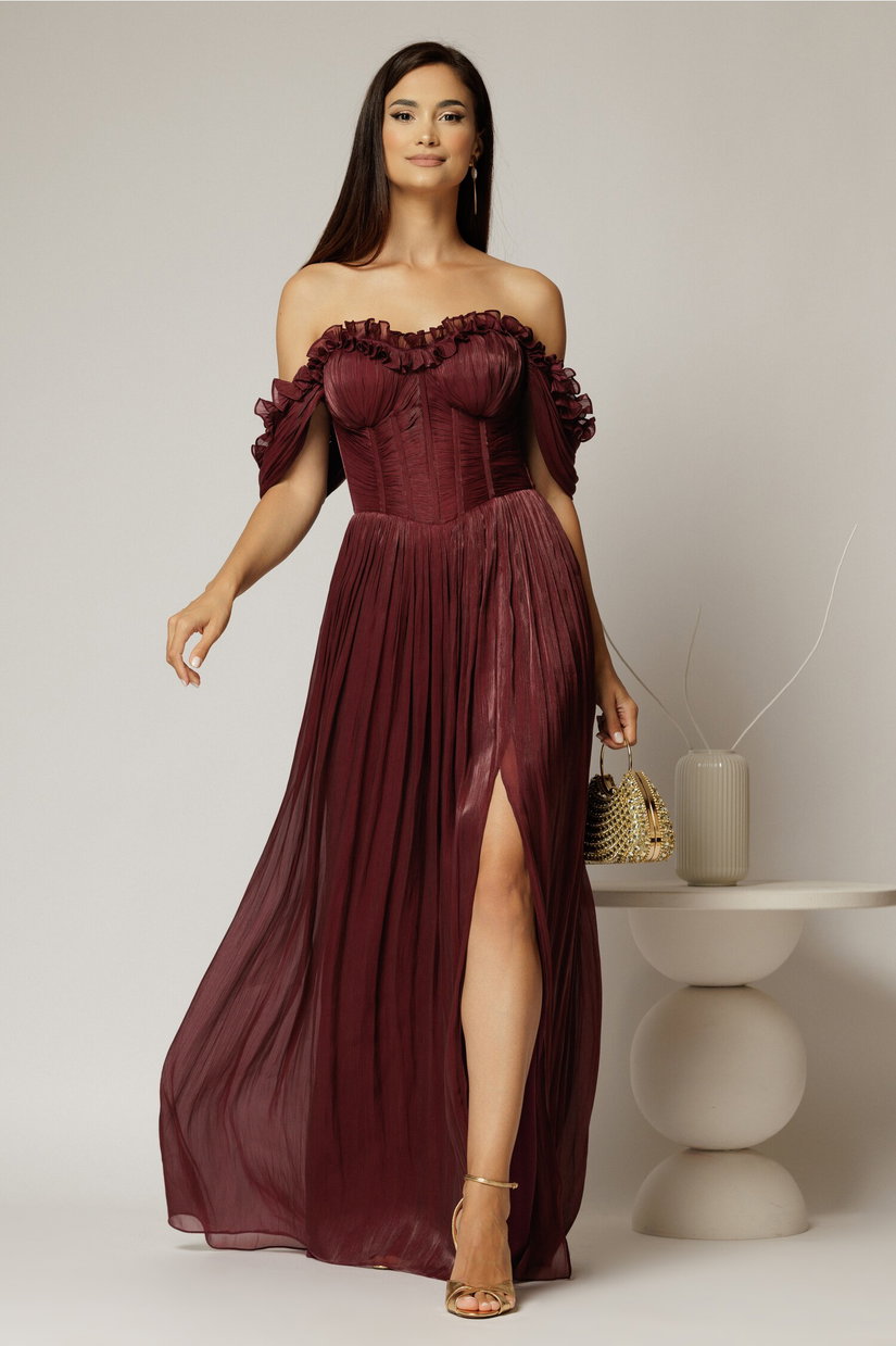 Rochie lunga grena de ocazie din voal peliculizat cu bust tip corset