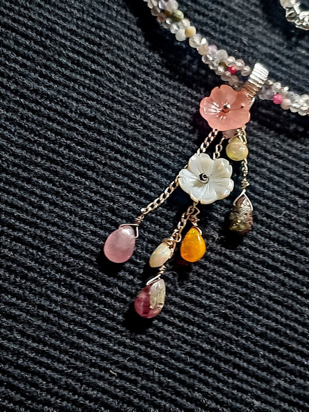 Colier argint X3 opal de foc etiopian turmalina briolete mixt pietre semipretioase sidef flori gravate lant argint minimalist boho chic trendy
