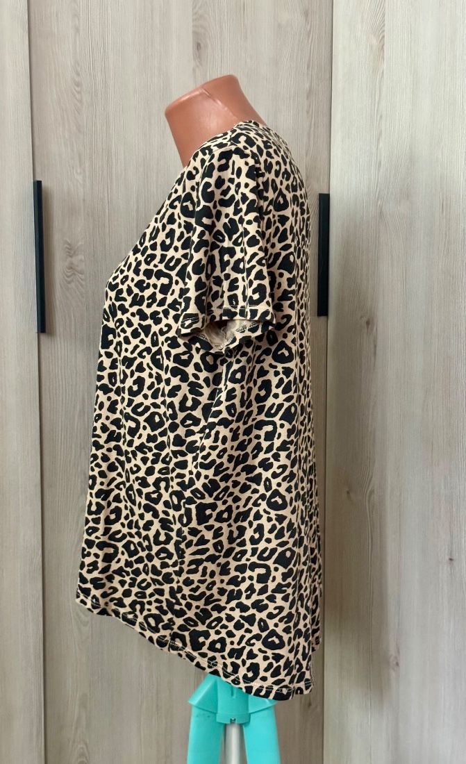 Tricou animal print Zara mărime L