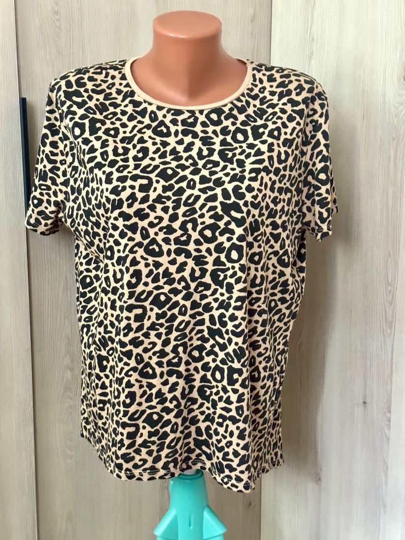 Tricou animal print Zara mărime L