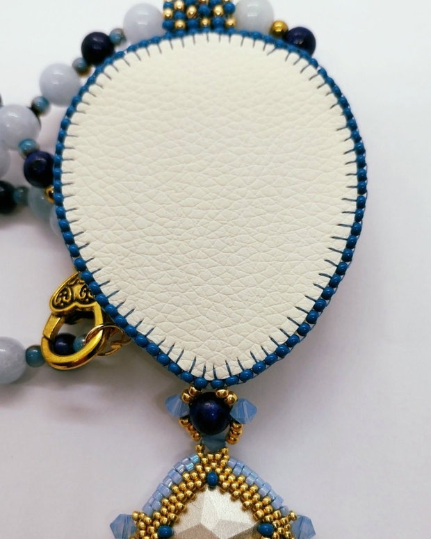 Colier cu lapis lazuli