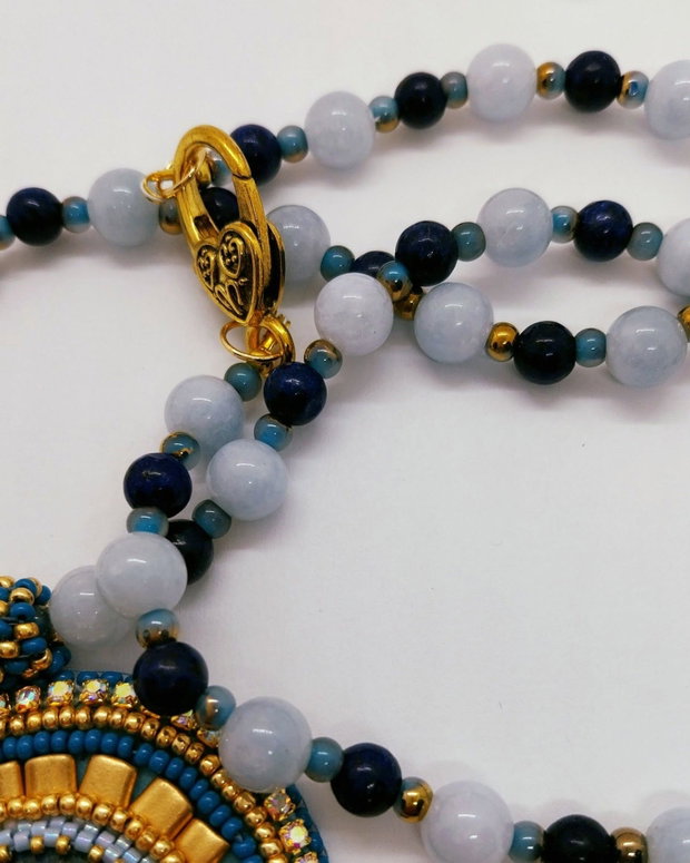 Colier cu lapis lazuli