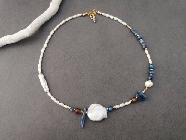 Colier kyanite, perle de cultura si granat CP56