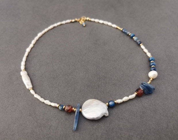 Colier kyanite, perle de cultura si granat CP56