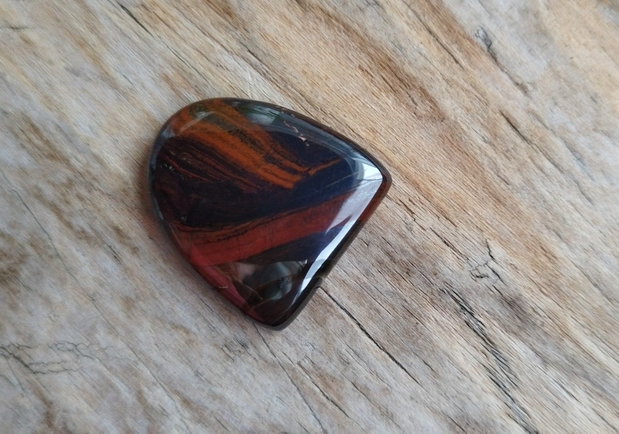 Cabochon pirita in jasp rosu, 23x20x4.5 mm