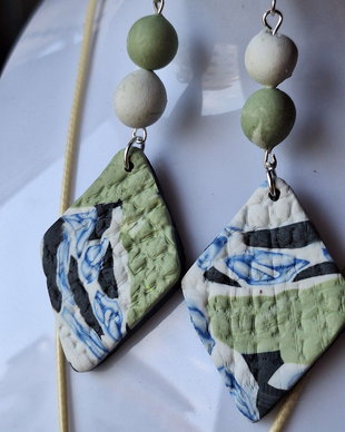Set bijuterii handmade - Cercei și colier din lut polimeric, model geometric