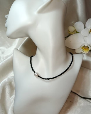 Colier Choker Cristale Negre Și Perlă Mallorca