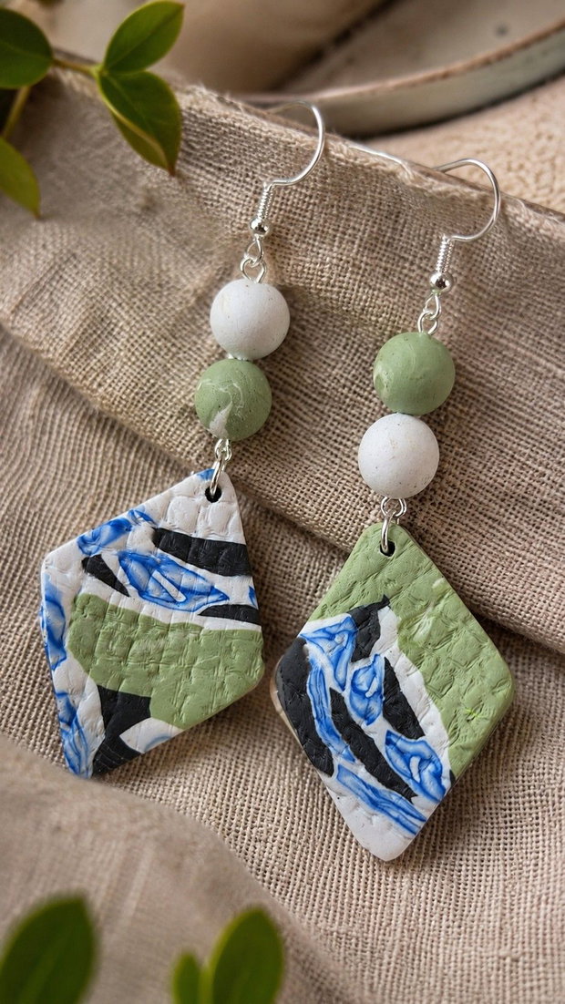 Set bijuterii handmade - Cercei și colier din lut polimeric, model geometric