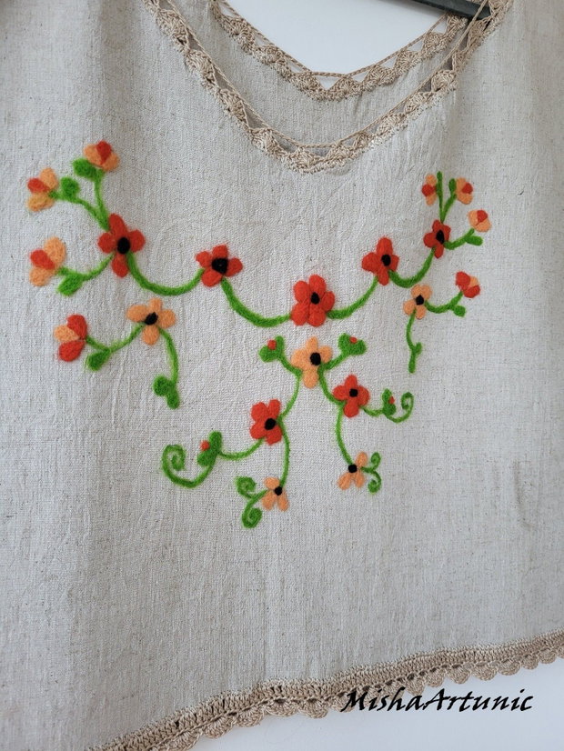 Bluza din in cu motiv floral impaslit