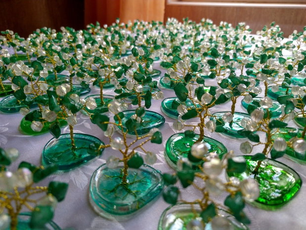 Mărturii handmade Copăcei din sârmă și pietre naturale | Personalizabile pentru nuntă și botez