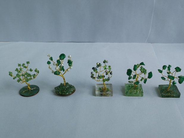 Mărturii handmade Copăcei din sârmă și pietre naturale | Personalizabile pentru nuntă și botez