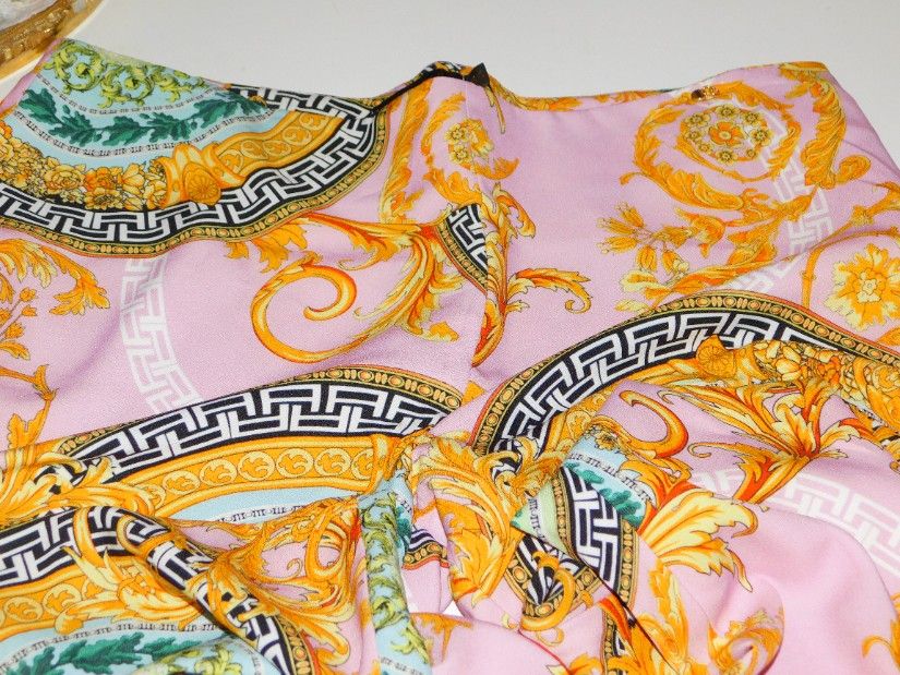 Pantaloni usori Italia,  imprimeu estival elegant, masura  48 Italia