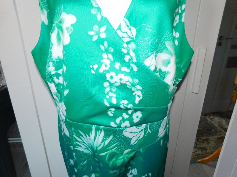 Rochie noua, Body Flirt Boutique masura 48 / 50 , deosebita