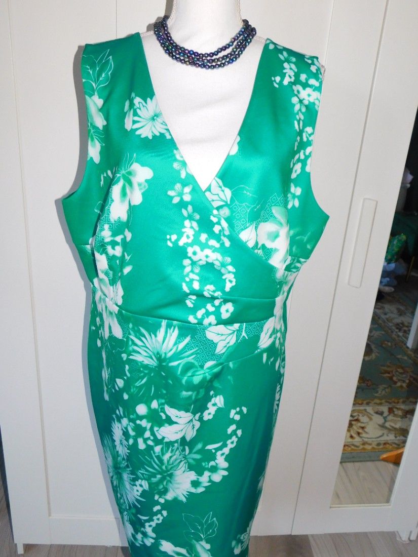 Rochie noua, Body Flirt Boutique masura 48 / 50 , deosebita
