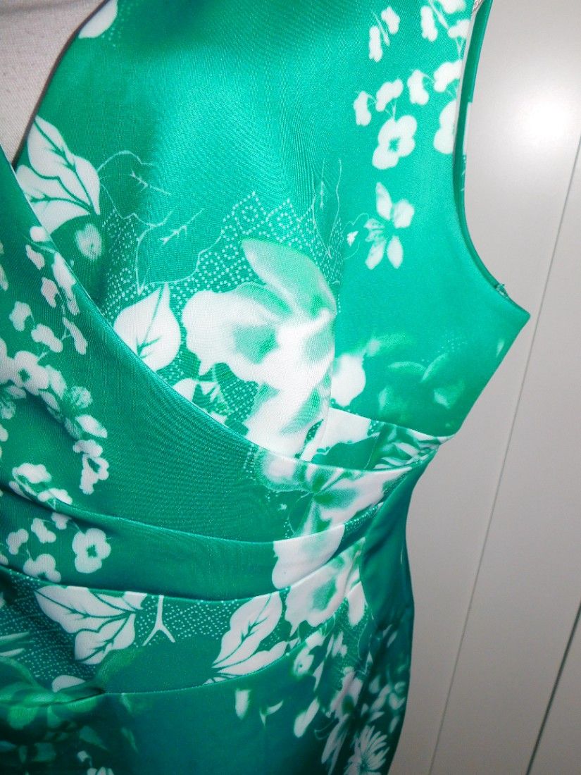 Rochie noua, Body Flirt Boutique masura 48 / 50 , deosebita