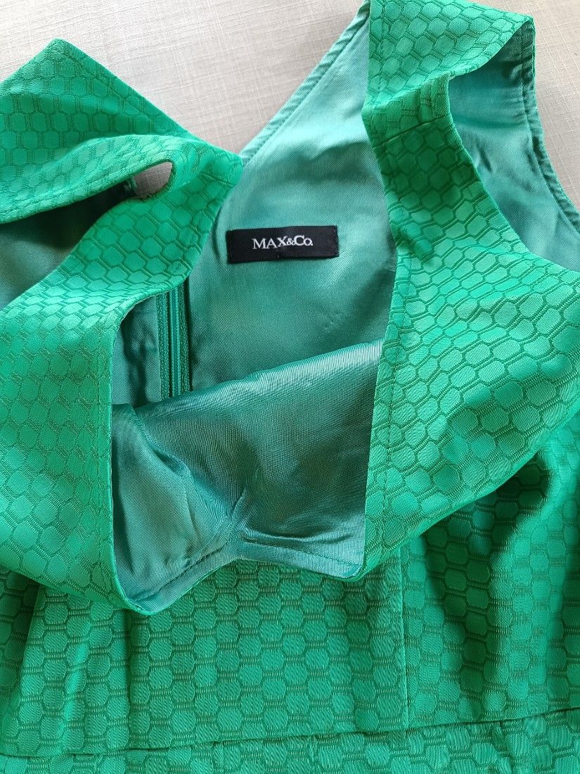 Rochie verde elegantă Max&Co.