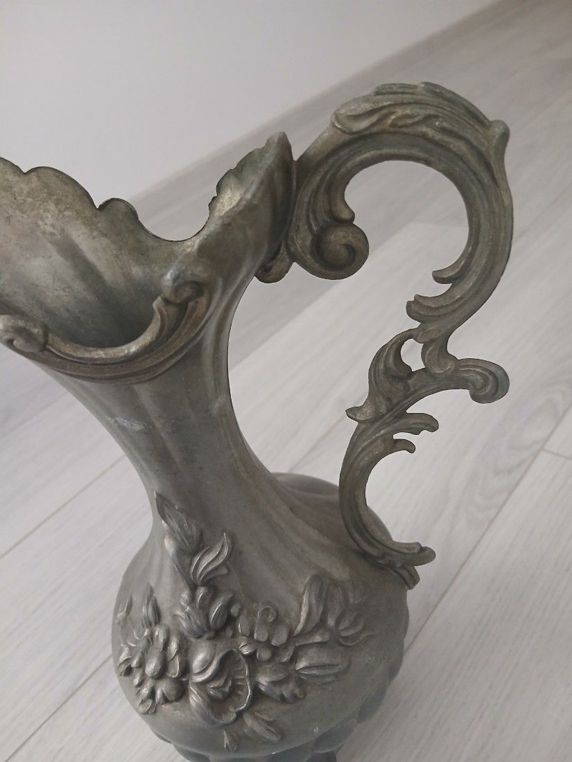 Carafă / Vază decorativă vintage din cositor (Peltrato 95% Italia