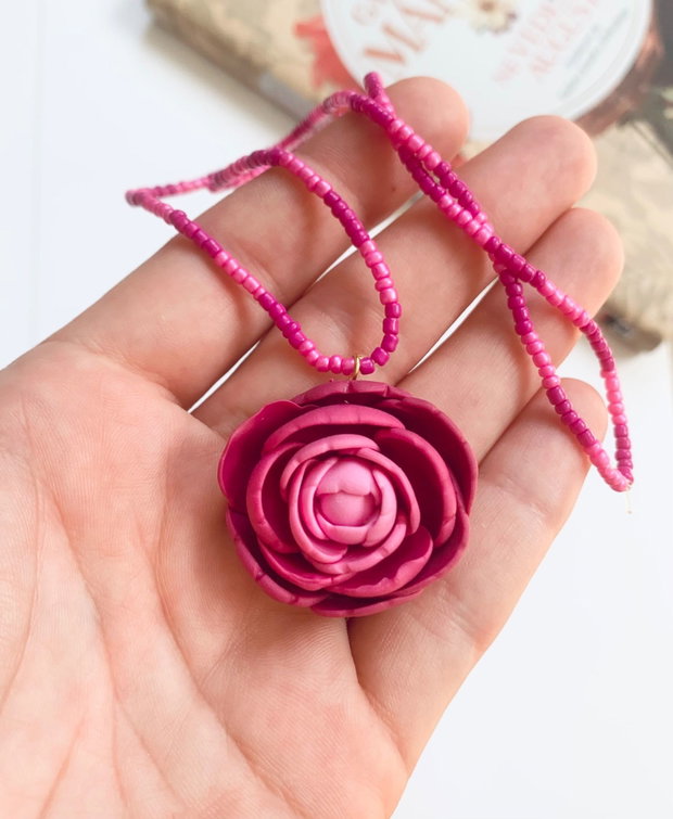 Colier Peony